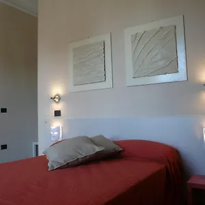 In Elisa & Gentucca Bed & Breakfast